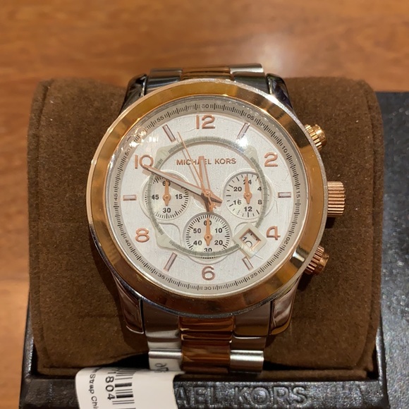 Michael kors watch NEVER USED. - Picture 2 of 5